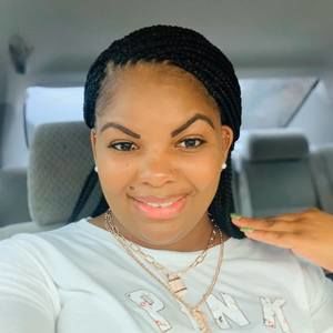 Meet your Posher, Nikki